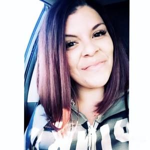 Meet your Posher, Lea